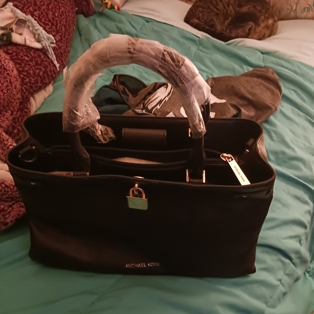 Michael kors puse - Picture 2 of 3